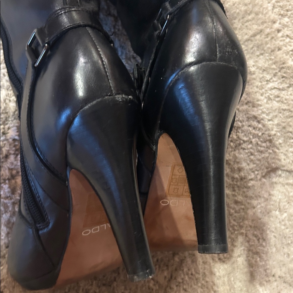 Aldo black leather boots size 38.5 or 8. Worn just twice. Perfect Condition. - Picture 6 of 7
